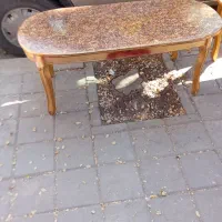 یک میزتمیزوسالم