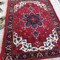 تازه از دار قالی باز شده است