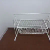 گهواره اهنی|تخت و صندلی بچه|زنجان, |دیوار