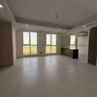 ۱۱۸ متر سالن بزرگ طبقه میانی رونیکا کوهک