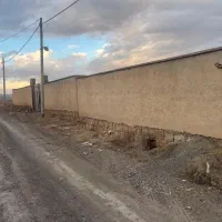 زمین چهار دیواری برای ویلا یا سالن