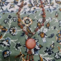 گردنبند عقبق قدیمی|کلکسیون اشیاء عتیقه|شوشتر, |دیوار