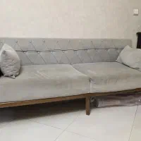 مبل چستر دو رنگ طوسی و قرمز