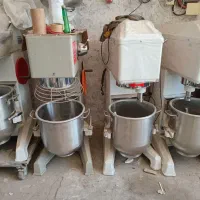 توسفور،میکسر، فر ،خمیر پهن کن،زولبیازن و بامیه زن