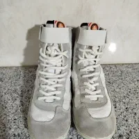 کفش‌کشتی‌ولباس‌کشتی