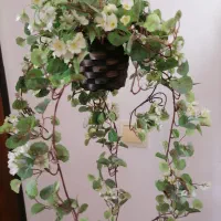 آویز گل مصنوعی و وسایل دکوری خارجی نو