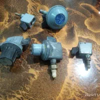 چند عددرگلاتور فشار قوی و معمولی