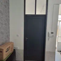 درب چوبی همراه با چارچوب و قفل سالم|مصالح و تجهیزات ساختمان|فسا, |دیوار