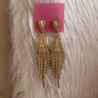 گوشواره نگین دار