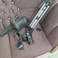 دوربین کانن (canon Eos1100D) وشارژر و کیف حرفه ای|دوربین عکاسی و فیلمبرداری|شیراز, شهرک فرهنگیان|دیوار