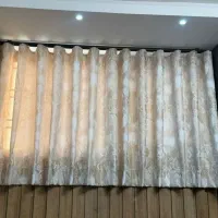 نصب انواع پرده و موکت و لوستر