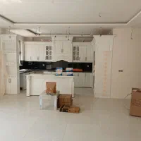 آپارتمان ۱۳۰ متری / ۳ خواب / سناباد