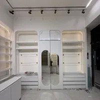 دکور کامل فروشگاه نو/درآور،ویترین،شلف،آیینه وغیره