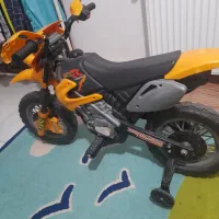 یک عدد موتور شارژی|اسباب و اثاث بچه|رباطکریم, رباطکریم|دیوار