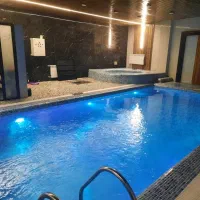 اجاره عمارت استخر دار لوکس ویو کوهستان|اجارهٔ کوتاه‌مدت ویلا و باغ|شفت, |دیوار