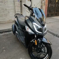 J 200
