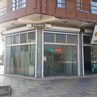 مغازه نبش لب جاده اصلی محله ایثارگران