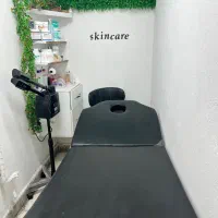 صندلی اصلاح و تخت مژه