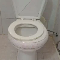 فروش توالت فرنگی و ۲عدد روشویی