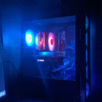 کامپیوتر گیمینگ به همراه مانیتور