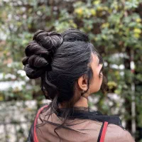 میکاپ و شنیون|خدمات آرایشگری و زیبایی|قزوین, |دیوار