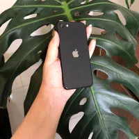 ایفون se2020