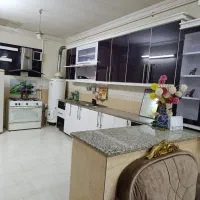 سوییت تمیز کم پله دربست با پارکینگ بدون پارکینگ