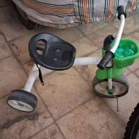 سه چرخه محکم آهنی