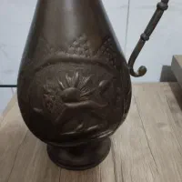 تنگ برنجی شیروخورشید|کلکسیون اشیاء عتیقه|آبیک, |دیوار