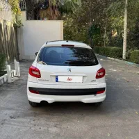 پژو ۲۰۷ پانا ارتقا دنده ای مدل ۱۴۰۴|خودرو سواری و وانت|شیراز, تندگویان|دیوار