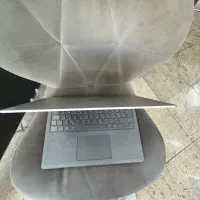 سرفیس ۲ لپتاب