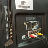 تلویزیون ۴۲ اینچ سامسونگ همراه میز|تلویزیون و پروژکتور|اصفهان, باغ فدک|دیوار