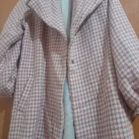 پالتو|لباس|رشت, رودباری|دیوار