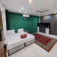 خونه دارم، همخونه زیر ۲۲ سال نیازمندم