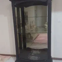 بوفه ۴طبقه چوبی بسیار نو و تمیز  رنگ قهوه ای تیره