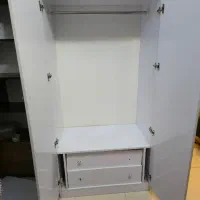 تخت و کمد و میز تحریر تک نفره بعلاوه یک تخت رایگان|تخت و سرویس خواب|شیراز, قدوسی غربی|دیوار