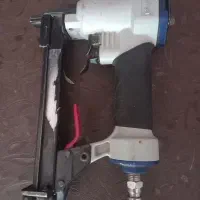 دستگاه منگنه کوب بادی