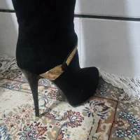 پاشنه بلند