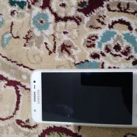 دو عدد گوشی سامسونگ j5 و گلکسی si9100 سالم و تمیز