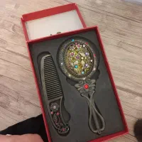 آینه و شانه