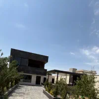 ویلا دوبلکس با استخر روباز و آلاچیق