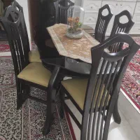 میز ناهار خوری  شش نفره کاملا سالم