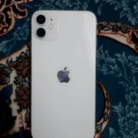 گوشی آیفون ۱۱ نرمال