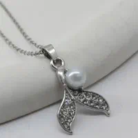 گردنبند دم وال نگین دار