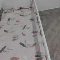 تخت کودک وتکان دهنده. مخصوص خواباندن بچه ها