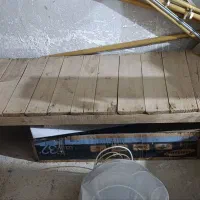 تخت چوبی