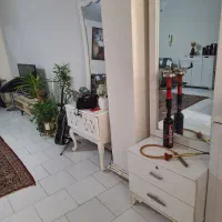 پاتختی با آینه