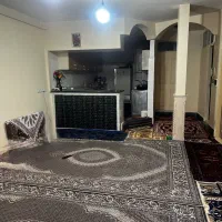 حیاط زیر قیمت