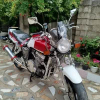 cb 1000