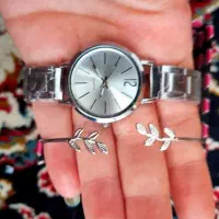 ساعت نقره ای رنگ ثابت قیمت باور نکردنی